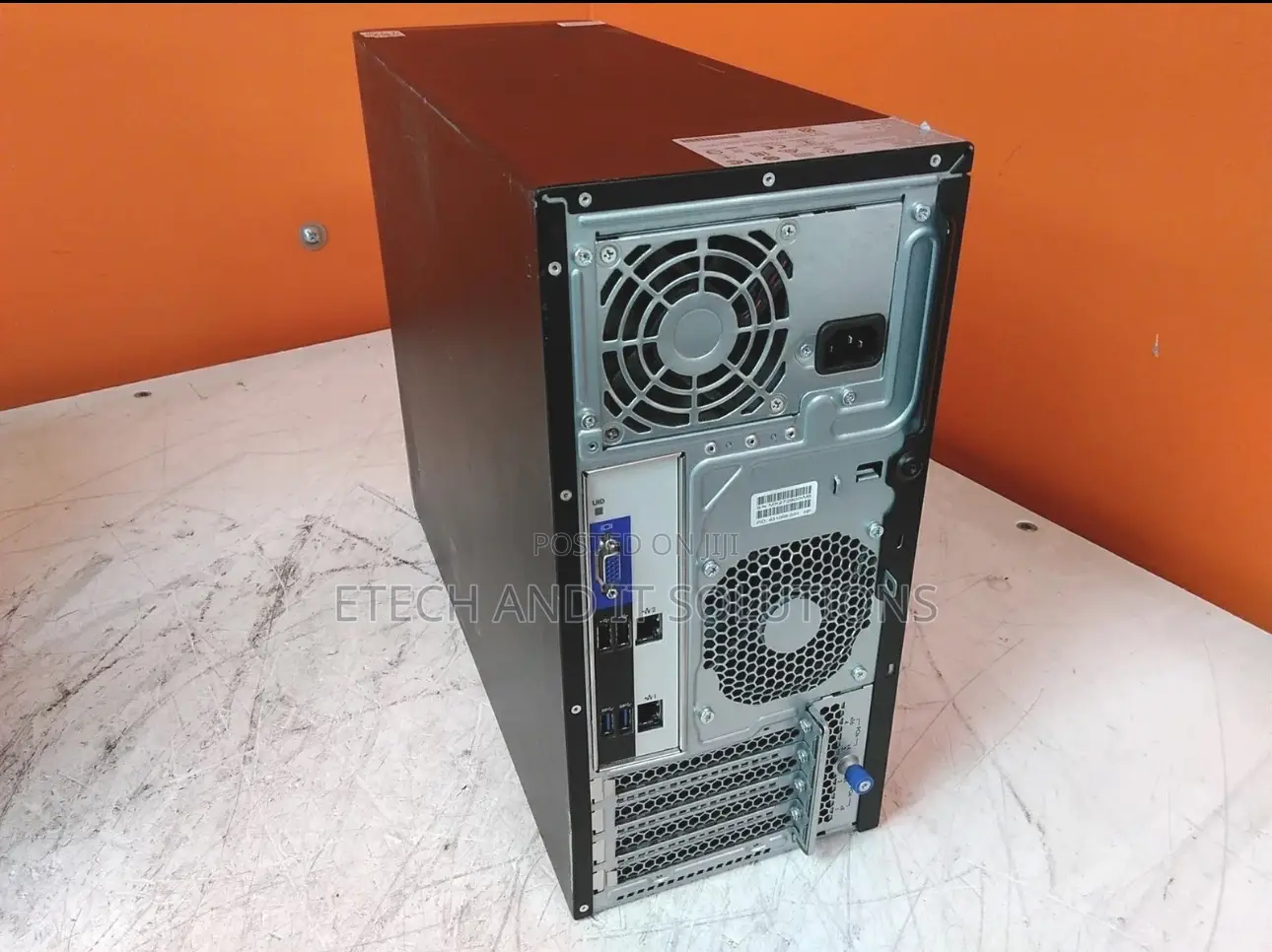 Server HP ProLiant ML 8GB Intel Xeon HDD 1T