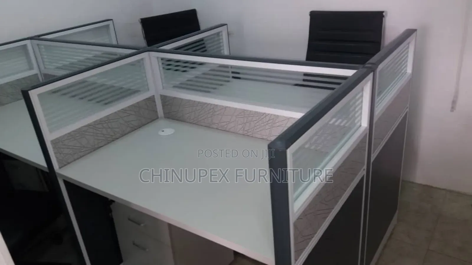 4 Seaters Office Workstation Gray and White