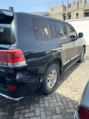 Toyota Land Cruiser 2015 Black