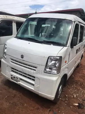Suzuki Every 2010