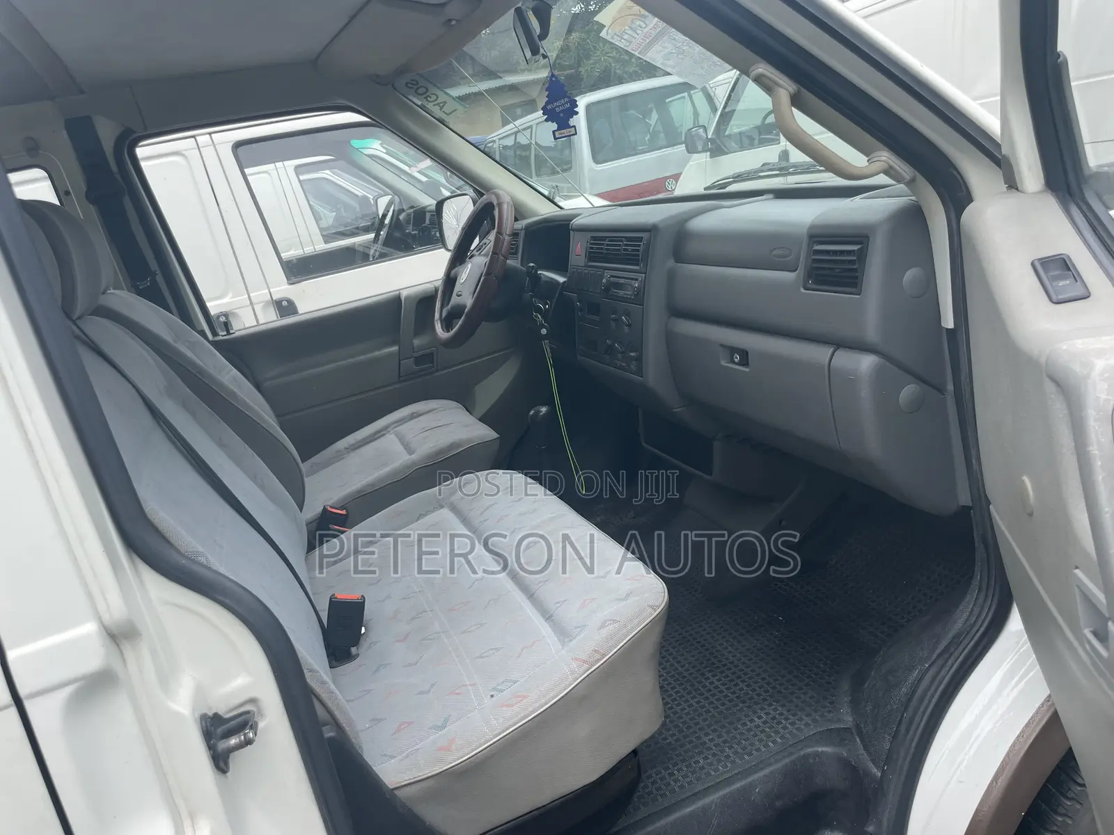 Volkswagen Transporter 2002 White