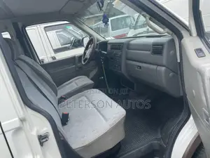 Volkswagen Transporter 2002 White