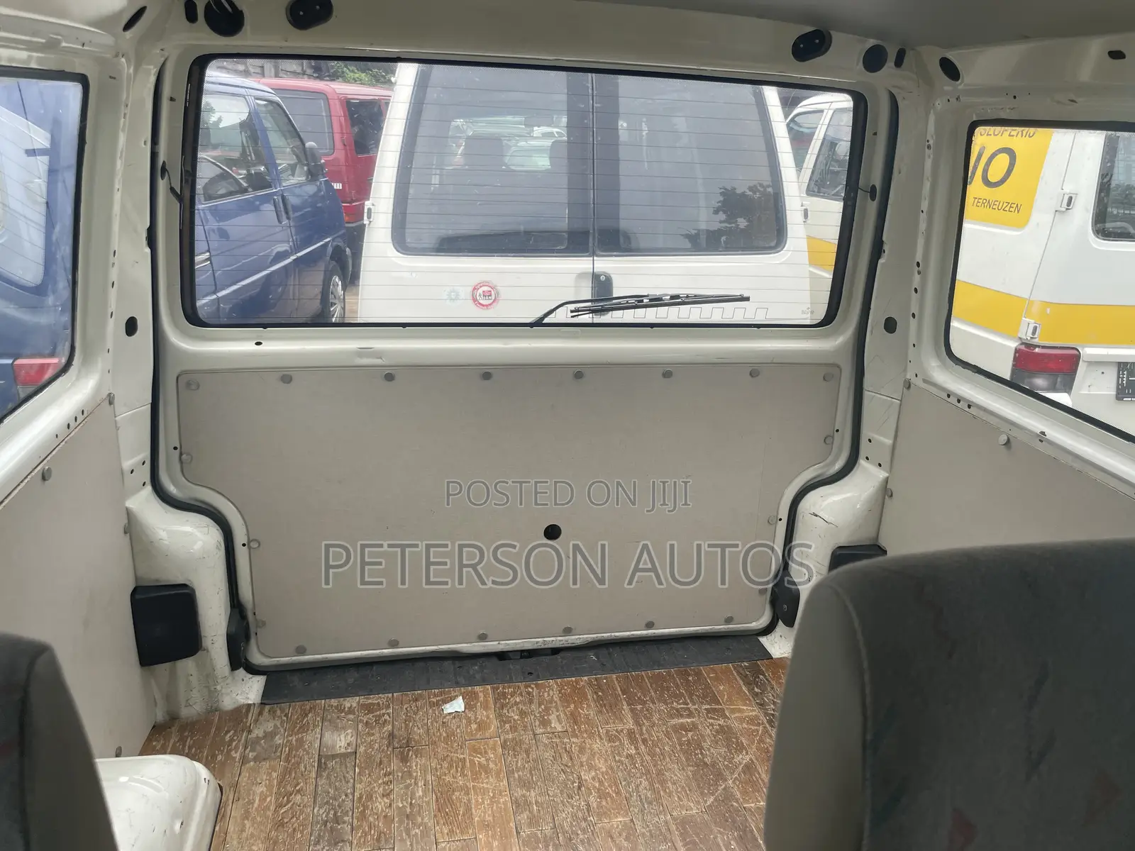 Volkswagen Transporter 2002 White