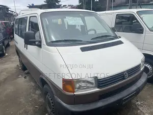 Volkswagen Transporter 2002 White