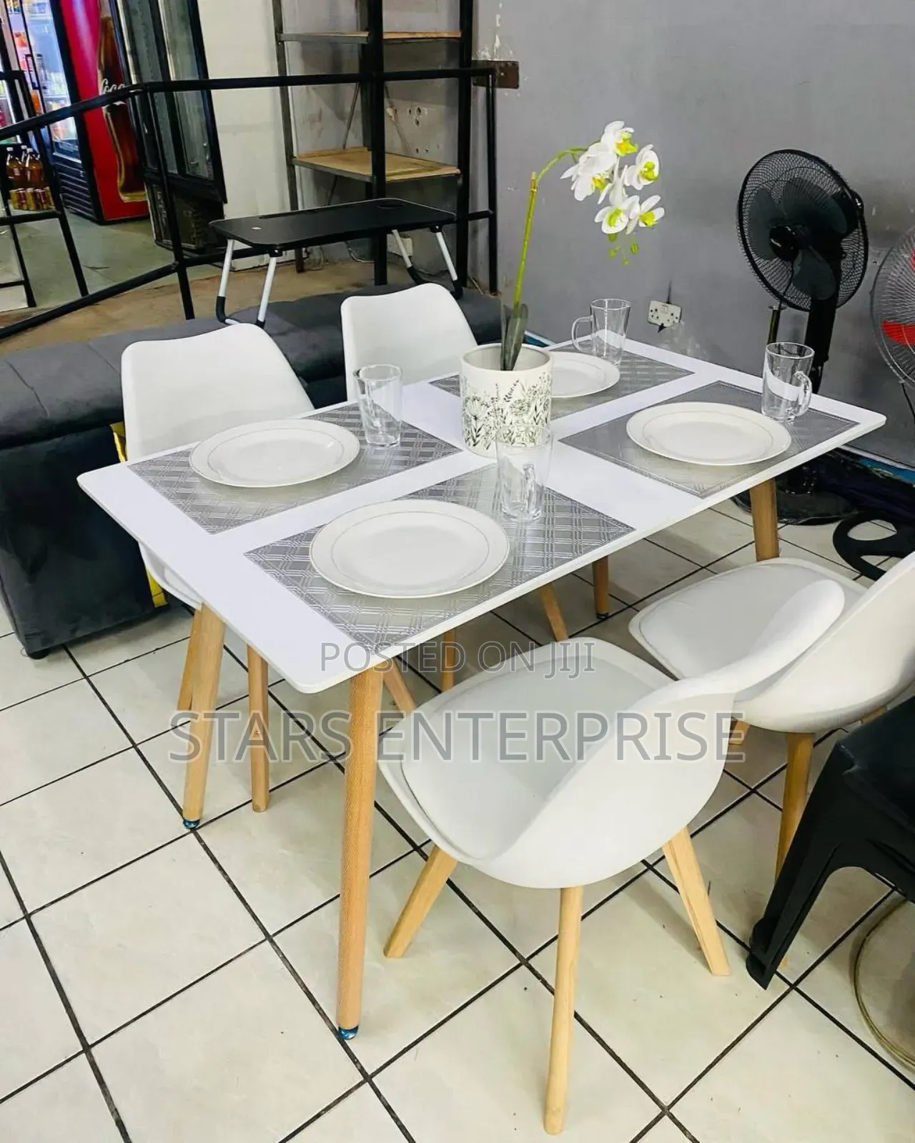 4 Seater Dinning Set