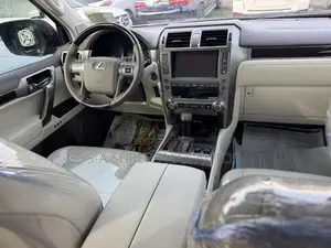 Lexus GX 460 AWD 2022 Gray