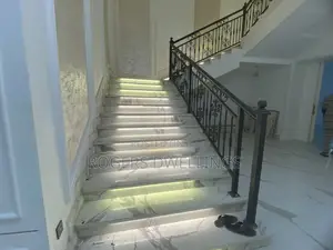 9bdrm Duplex in Maitama for sale