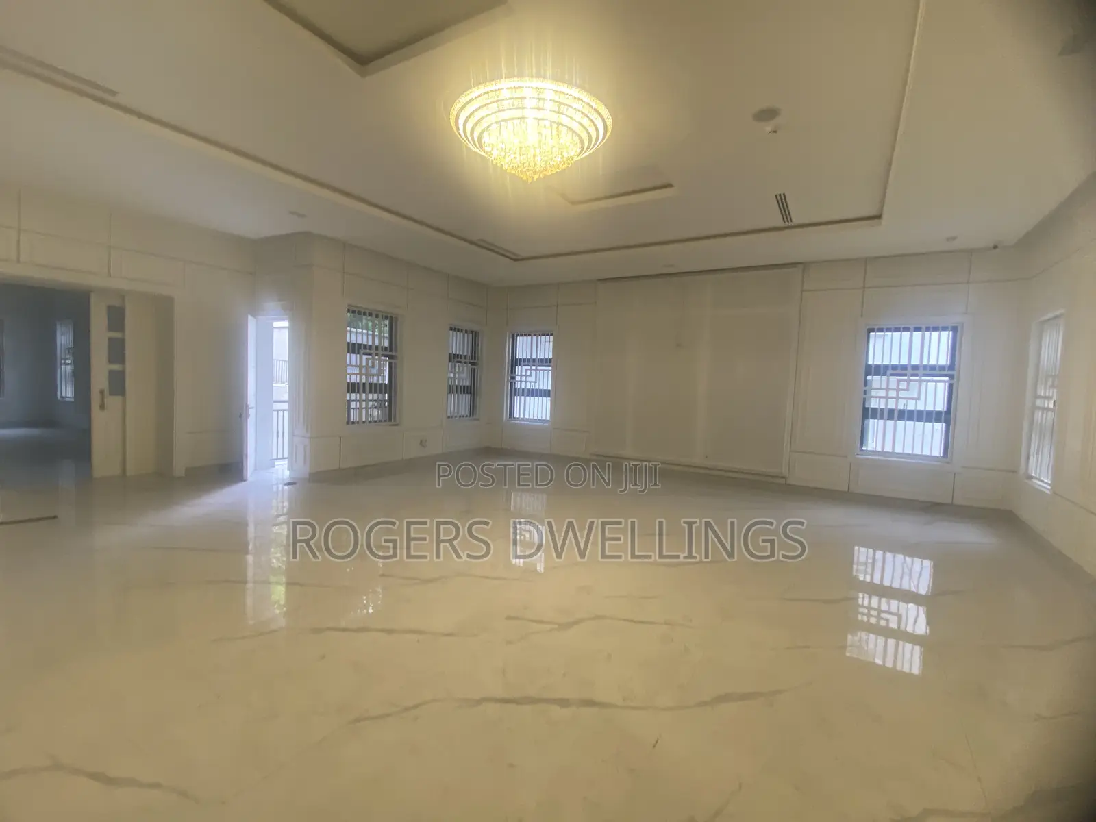 9bdrm Duplex in Maitama for sale