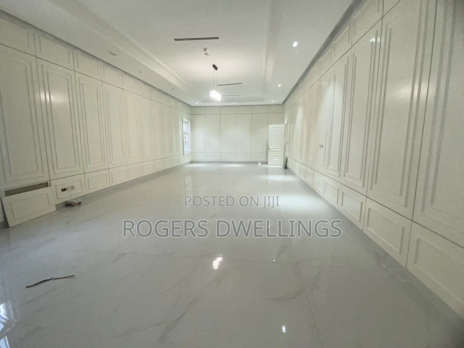 9bdrm Duplex in Maitama for sale