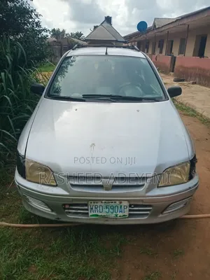 Mitsubishi Spacestar 2003 Silver