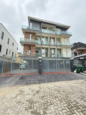 2bdrm Apartment in Chevron for sale