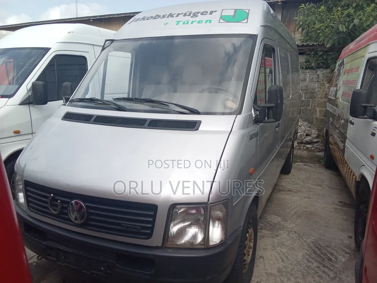Volkswagen LT 2000 White