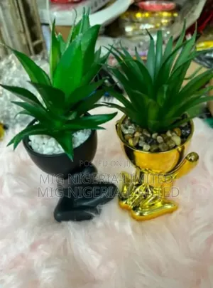Table Top Ceramic Black Vase Artificial Flowers Decorations