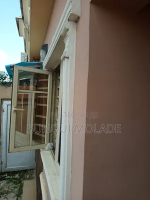 2bdrm Shared Apartment in Madonna Estate, Ojodu for rent