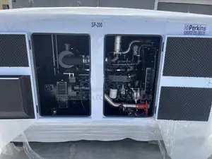 Heavy-duty England Perkins Soundproof Diesel Generator200kva