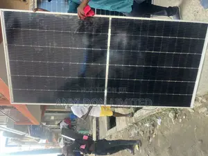 Photo - 550w Mono Solar Panels Jinko