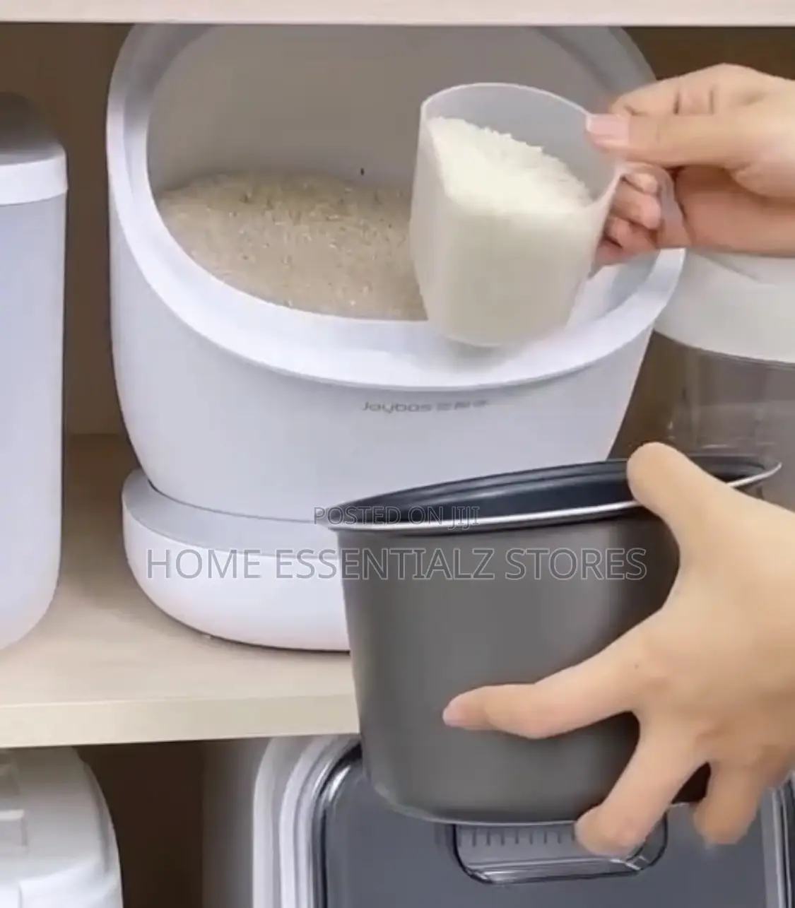 Flipping Grain Rice Bucket