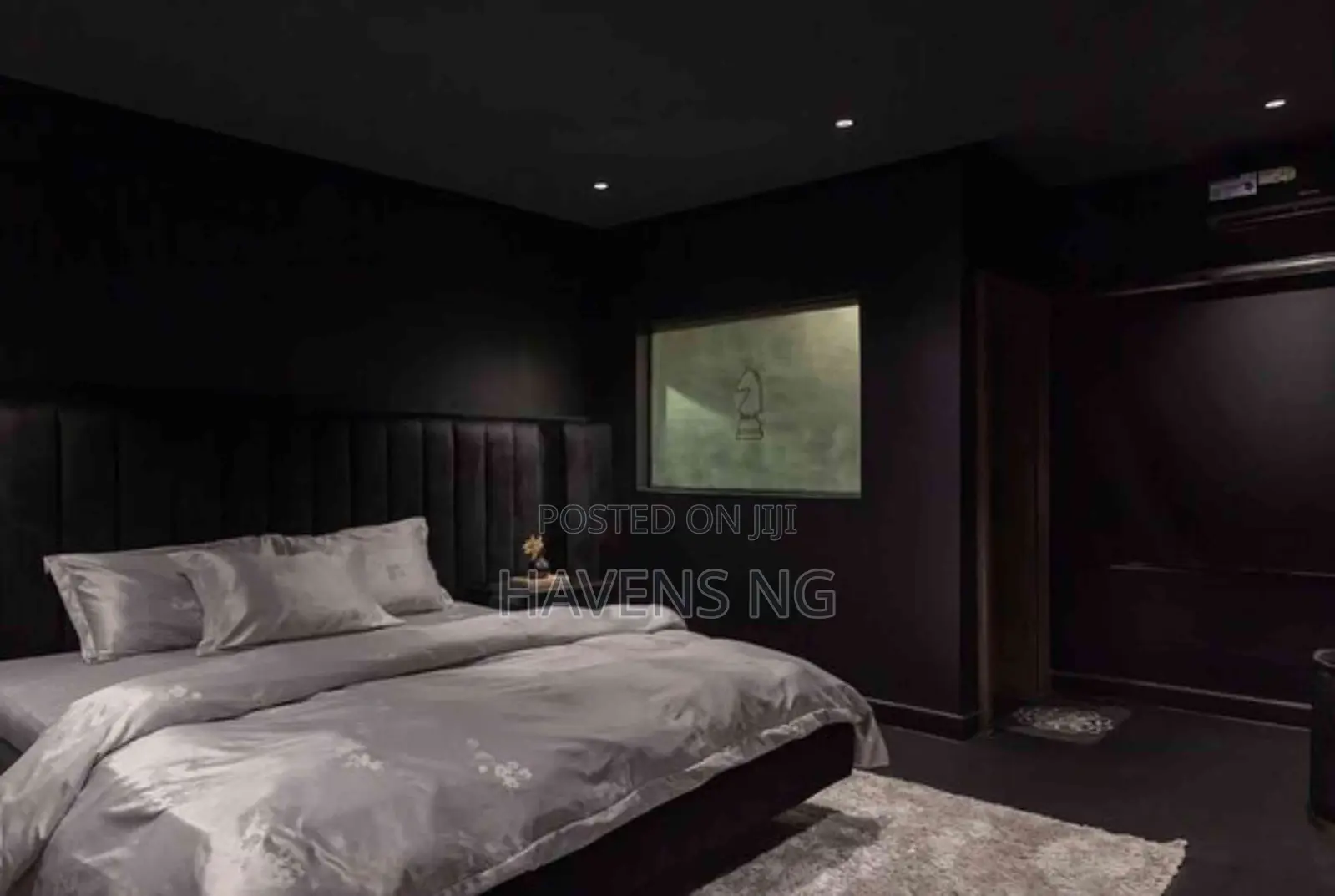 Luxury 1-Bedroom Apartment