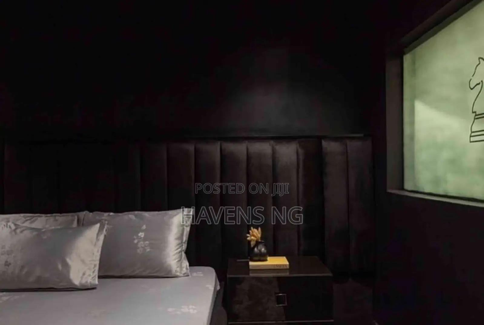 Luxury 1-Bedroom Apartment