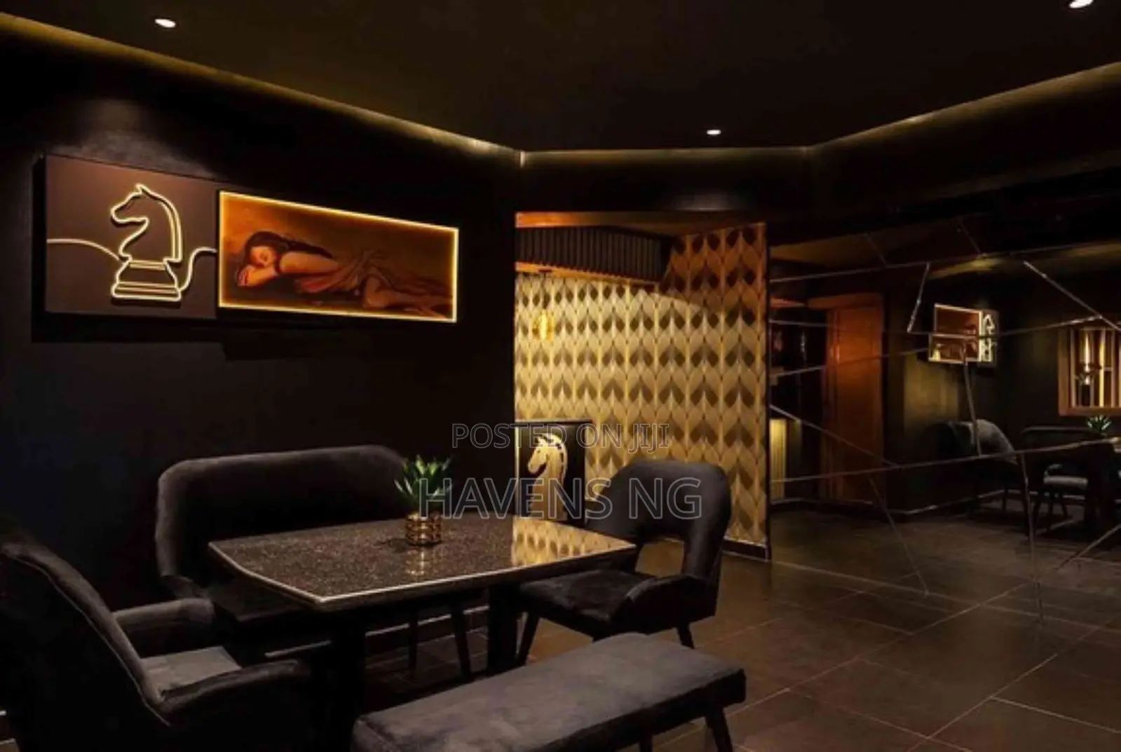 Luxury 1-Bedroom Apartment