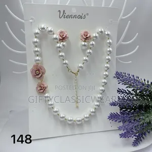 Photo - Flower White Beaded Jewelry Set