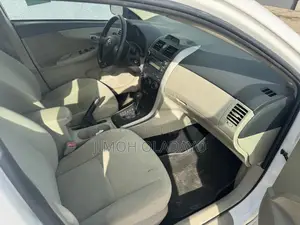Toyota Corolla 2013 White