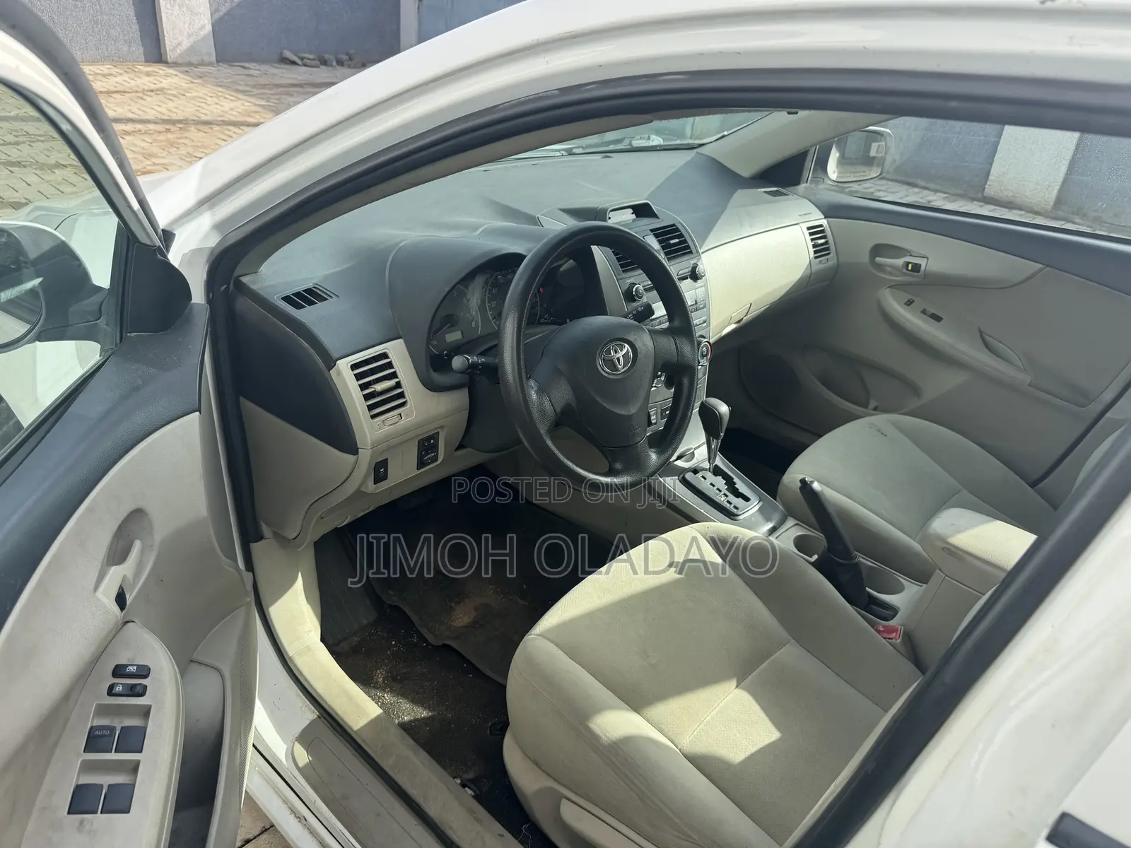 Toyota Corolla 2013 White