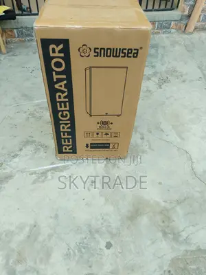Snowsea 901 Single Door Refrigerator With Led Light