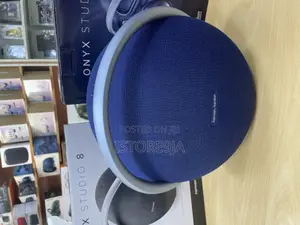 Onyx Studio 8
