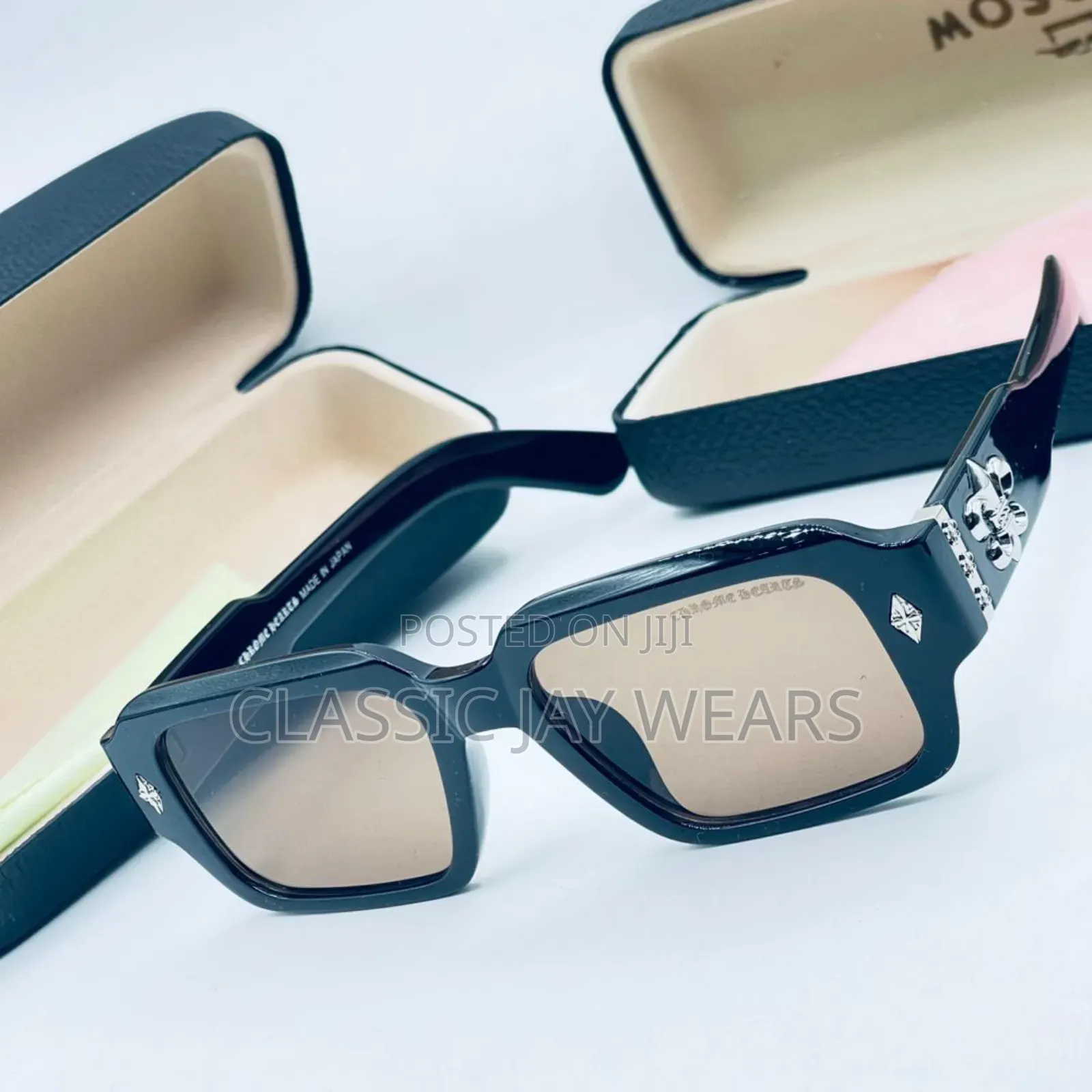 Black Luxury Sunshade Available