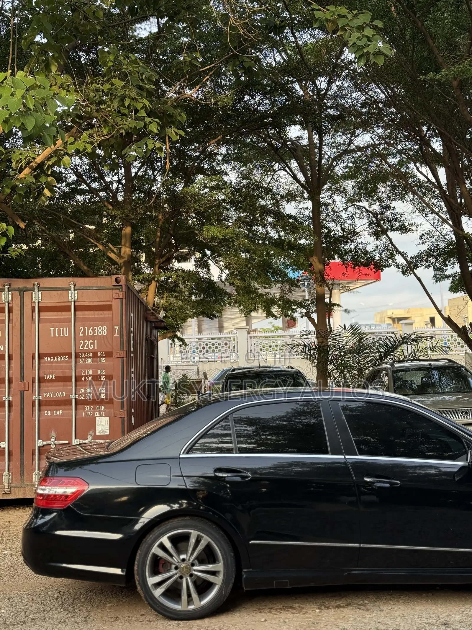 Mercedes-Benz E350 2011 Black