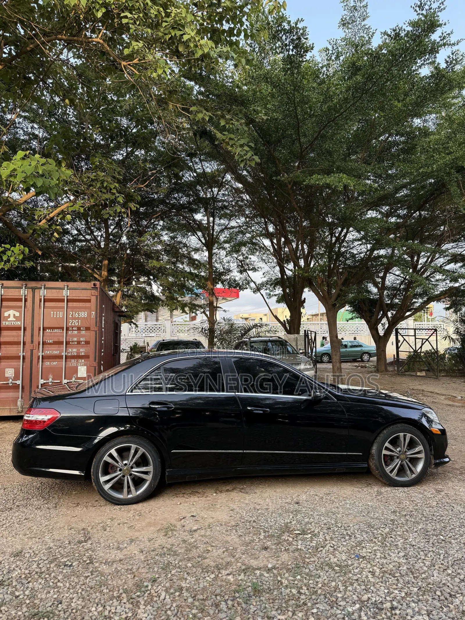 Mercedes-Benz E350 2011 Black