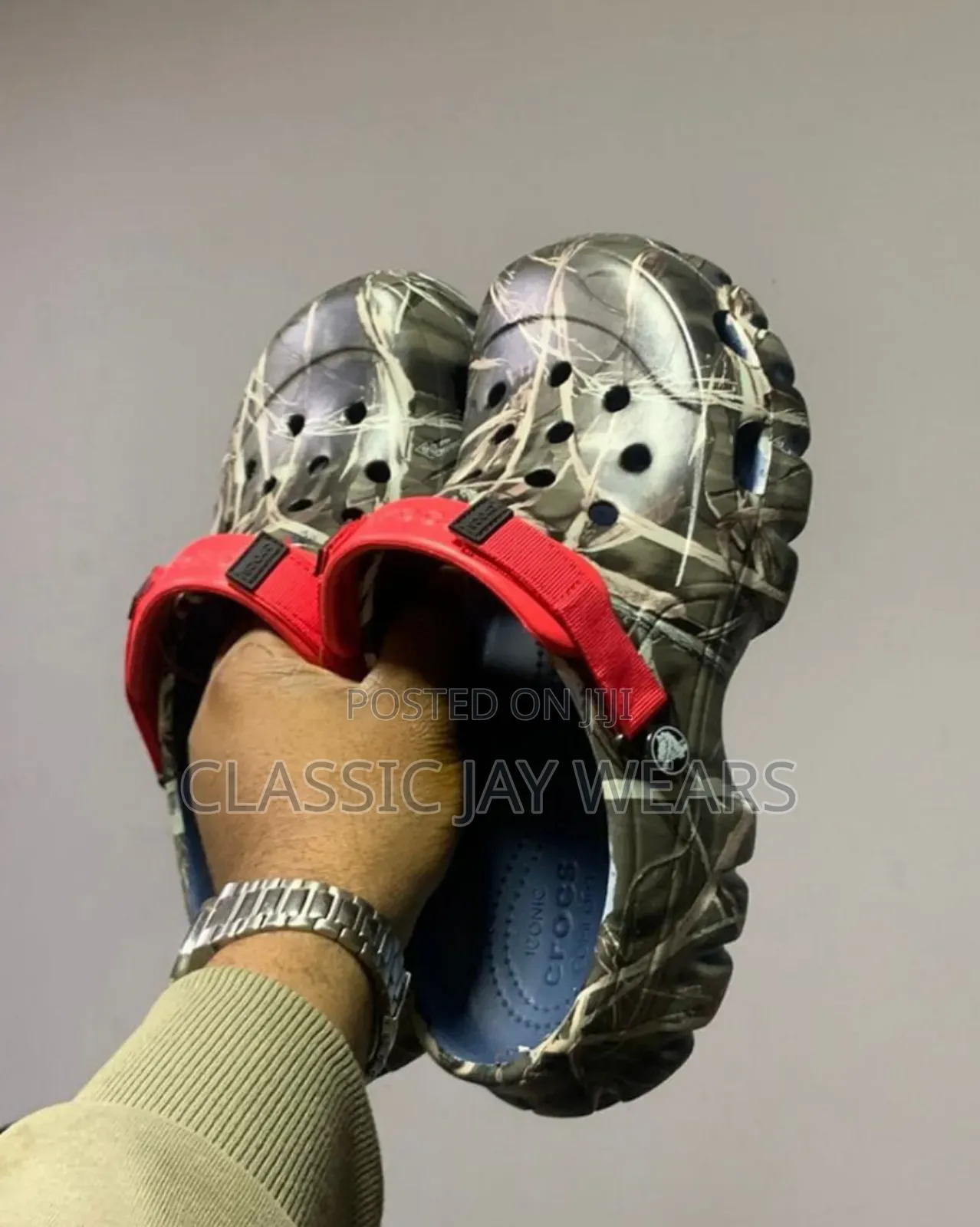 9 Different Beautiful Latest Crocs Picture