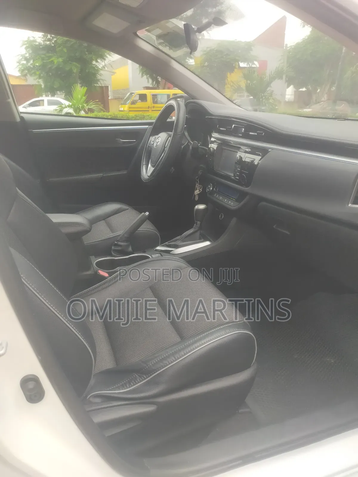 Toyota Corolla 2014 White