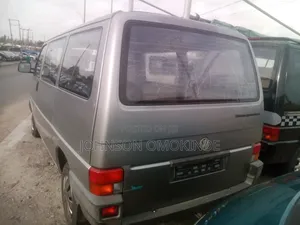 Volkswagen Transporter 1998 Grey