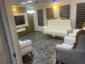 Royal Chair