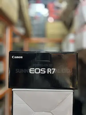 Canon Eos R7 Body