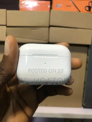 Neatly Used Apple Airpods Pro 2(Type C Case) White