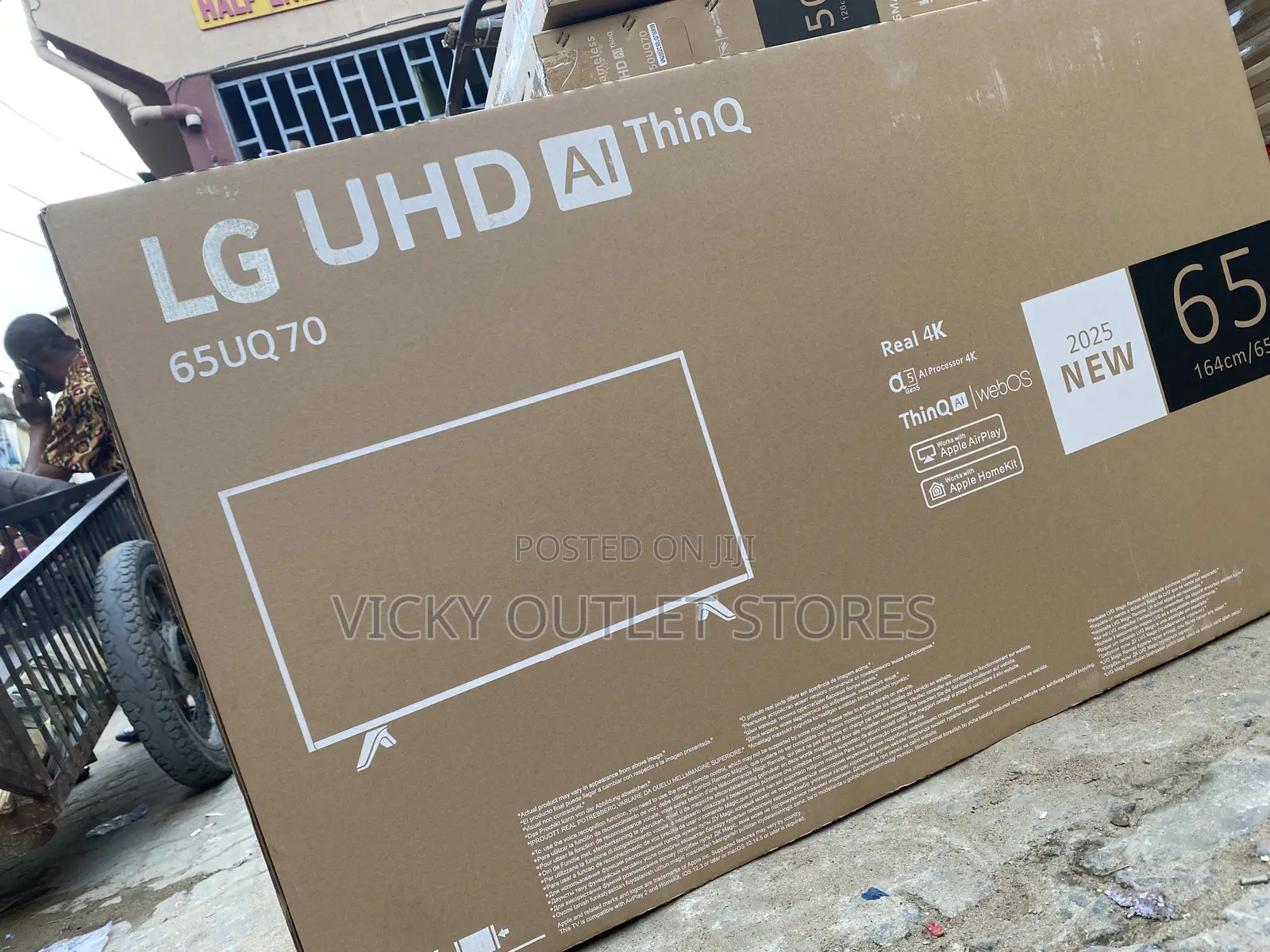 Android Smart 65”Inches Tv