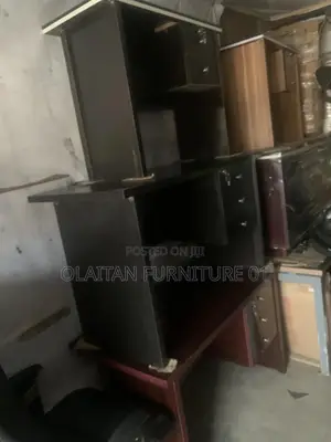 Photo - Office Table