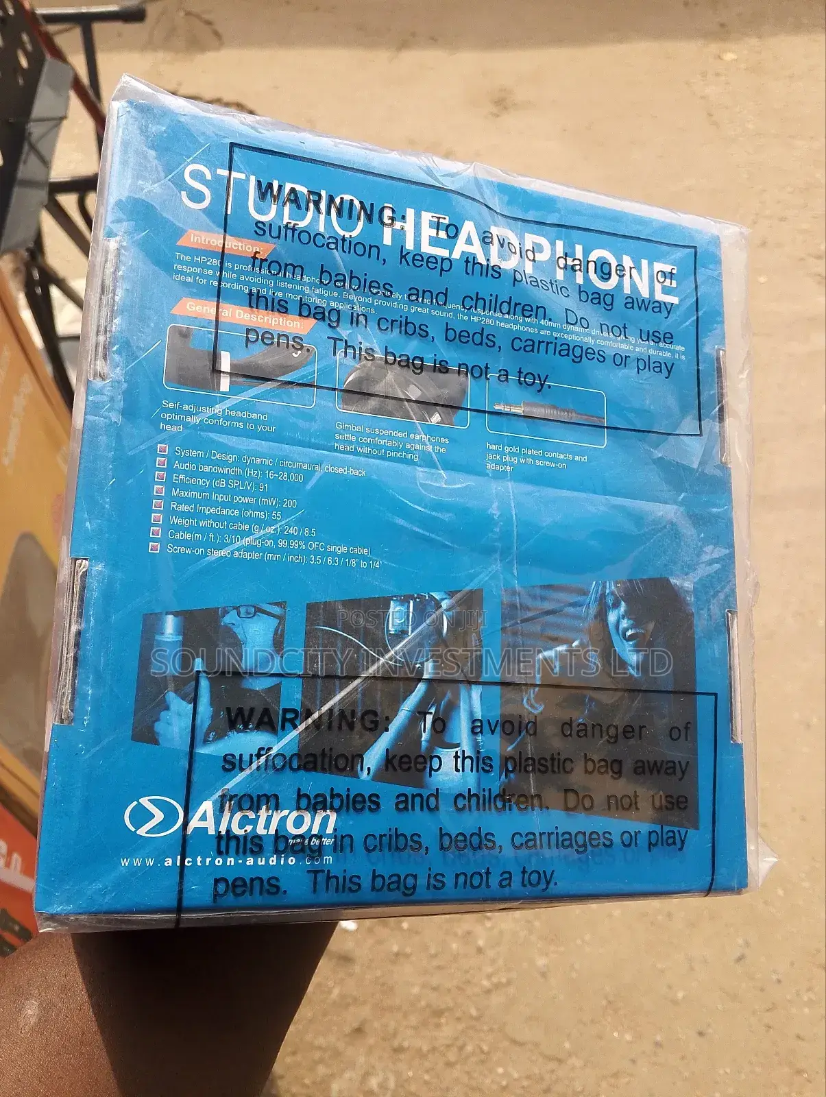 Alctron Headphone.
