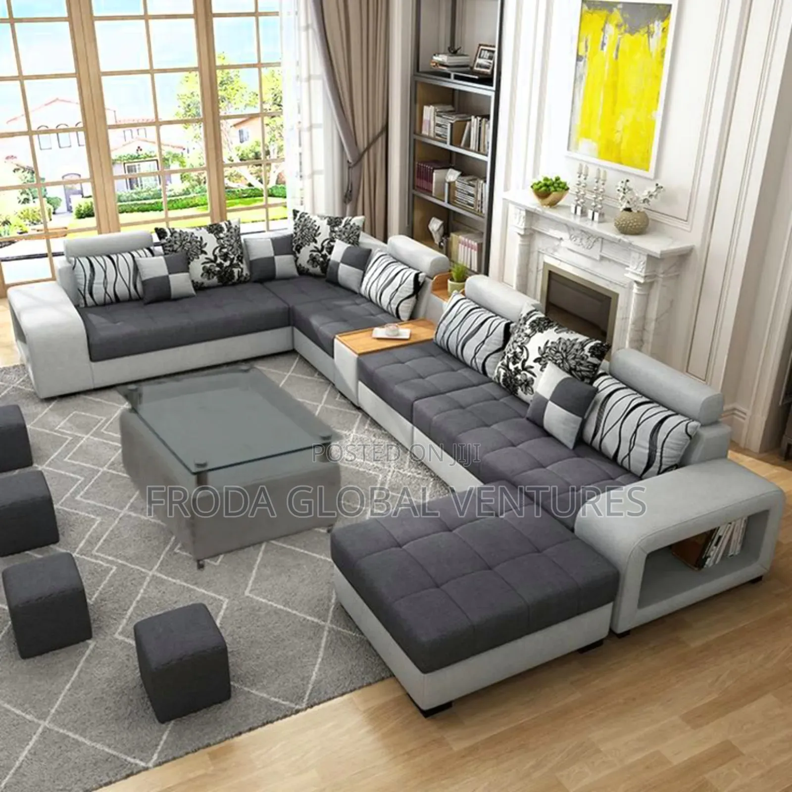 9-Seater Couch; U-Shape Sofa Chairs,Table and Stools. Fugfl2