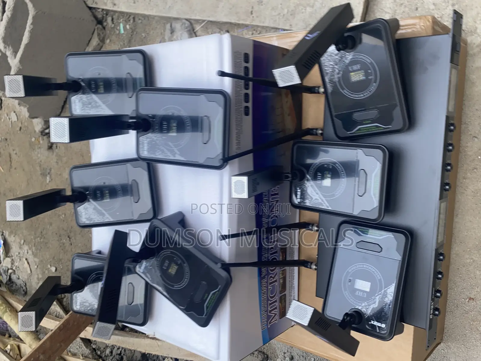 Max 8in1 Conference Wireless Microphone System
