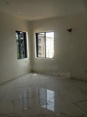 3bdrm Apartment in Alagomeji for rent