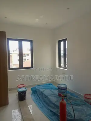 3bdrm Apartment in Alagomeji for rent