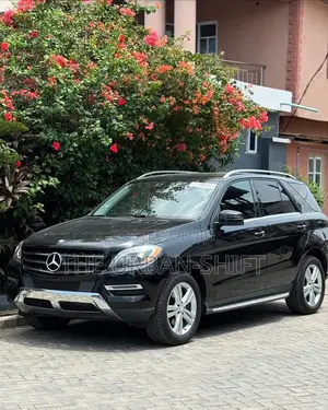 Photo - Mercedes-Benz M Class ML 350 4Matic 2013 Black