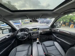 Mercedes-Benz M Class 2012 Gray