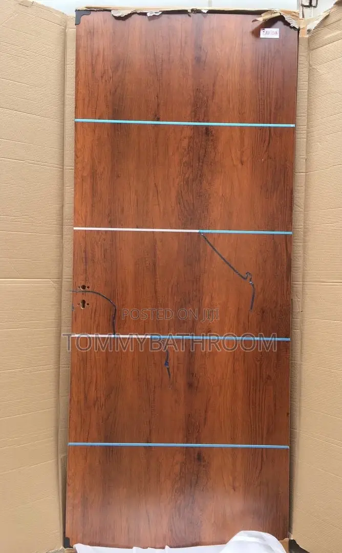 Rooms Brown Door