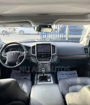 Toyota Land Cruiser 5.7 V8 GXR 2016 Black