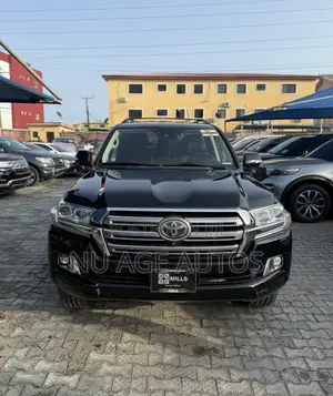 Toyota Land Cruiser 5.7 V8 GXR 2016 Black
